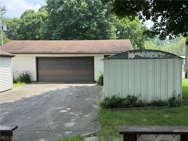 1644 W Mahoning Trumbull Co Line Road, Mineral Ridge, OH 44440