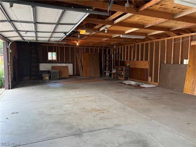 1644 W Mahoning Trumbull Co Line Road, Mineral Ridge, OH 44440