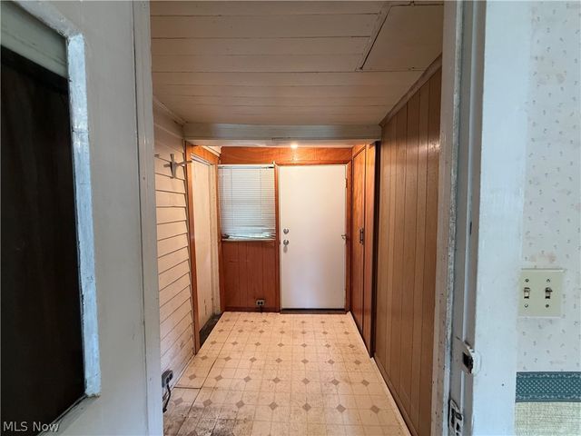 1644 W Mahoning Trumbull Co Line Road, Mineral Ridge, OH 44440