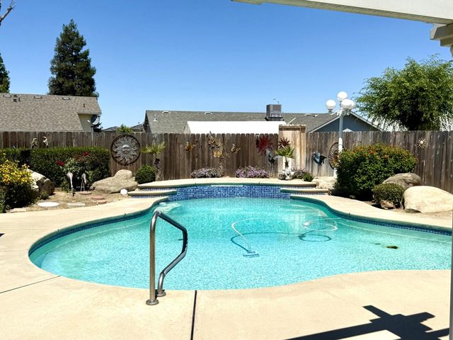 619 Citrus Avenue, Fowler, CA 93625