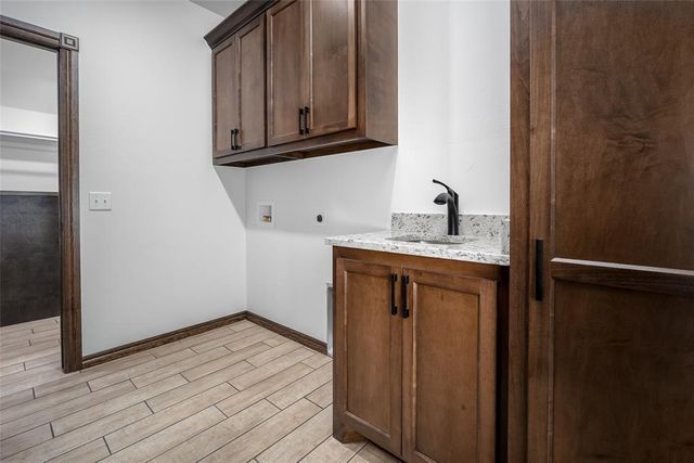 1427 County Street 2977, Blanchard, OK 73010