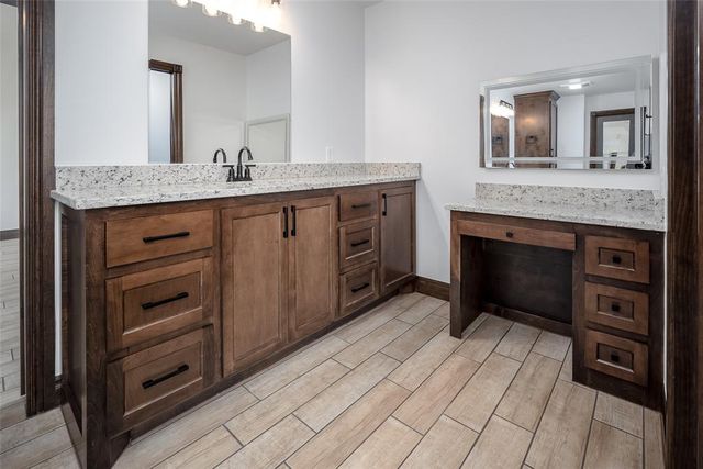 1427 County Street 2977, Blanchard, OK 73010