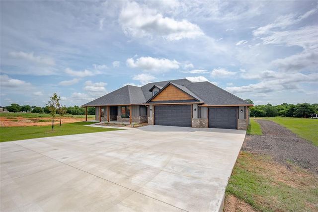 1427 County Street 2977, Blanchard, OK 73010