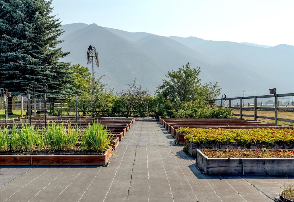 556 Windy Acres Drive, Columbia Falls, MT 59912 photo 100