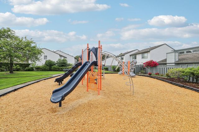 854 Erickson Lane, Foster City, CA 94404