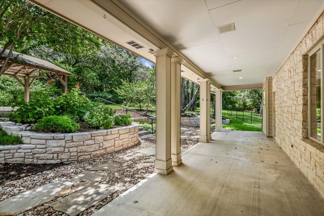 18 Ehrlich RD, Austin, TX 78746