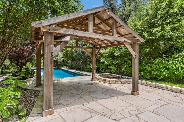 18 Ehrlich RD, Austin, TX 78746