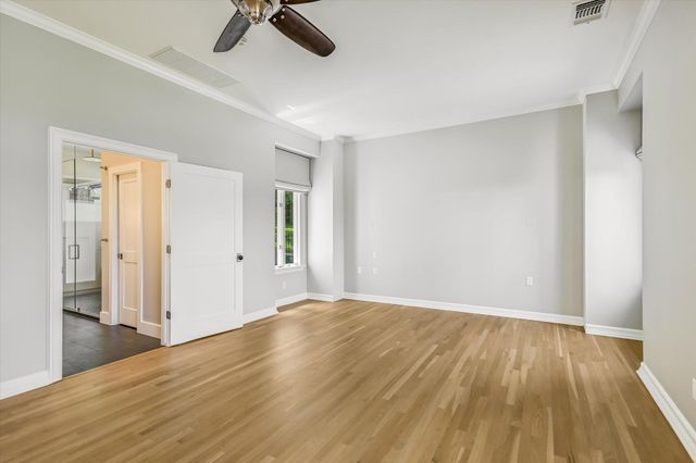 18 Ehrlich RD, Austin, TX 78746