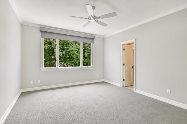 18 Ehrlich RD, Austin, TX 78746