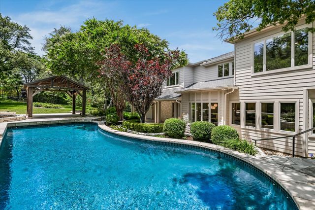 18 Ehrlich RD, Austin, TX 78746