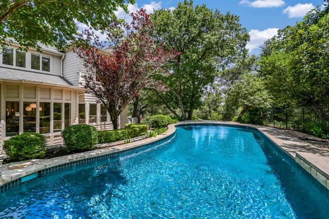 18 Ehrlich RD, Austin, TX 78746
