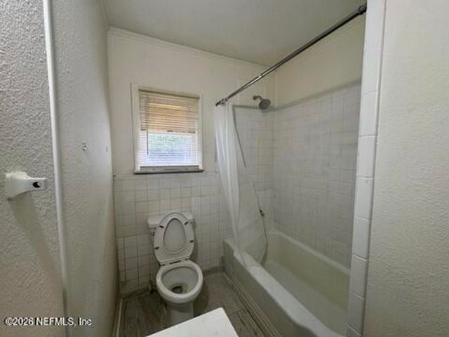5420 LEAMING Avenue, Jacksonville, FL 32254