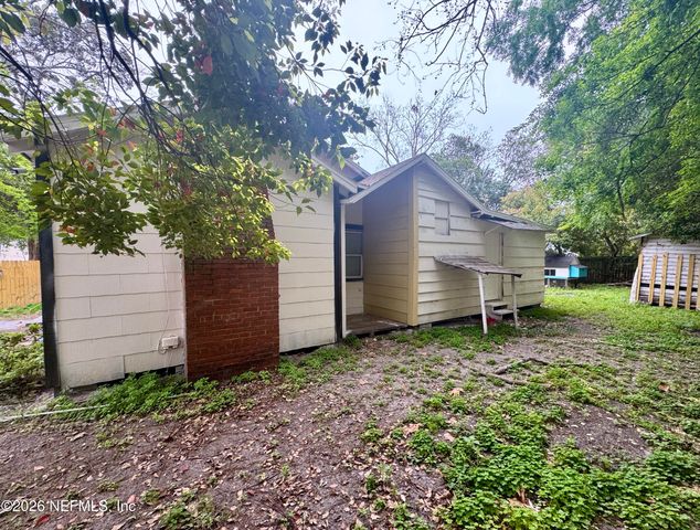 5420 LEAMING Avenue, Jacksonville, FL 32254