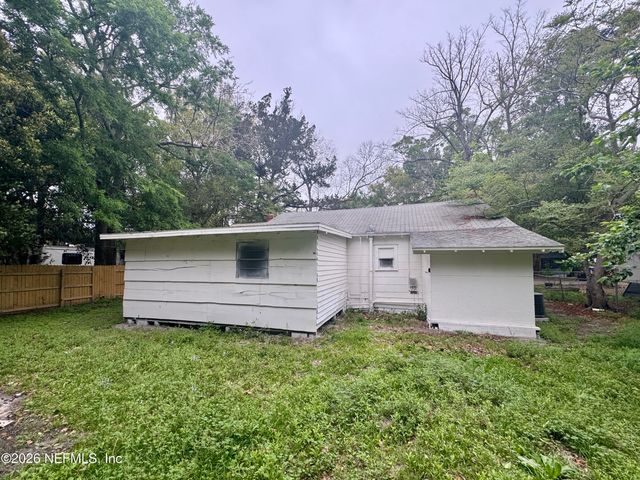 5420 LEAMING Avenue, Jacksonville, FL 32254