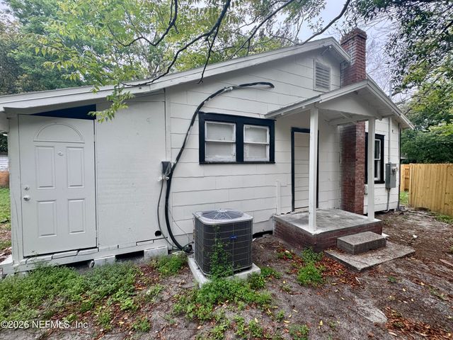 5420 LEAMING Avenue, Jacksonville, FL 32254