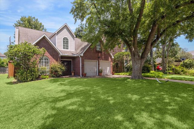 4804 Cedar Street, Bellaire, TX 77401