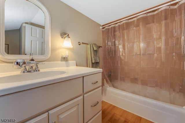 1100 Stanton Lebanon Rd, Clinton Twp., NJ 08833