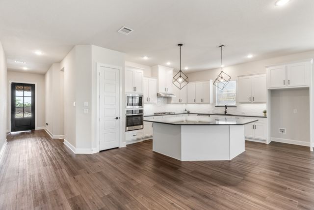 1919 Birch Street, Mansfield, TX 76063