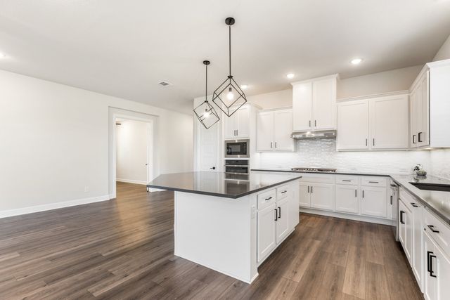 1919 Birch Street, Mansfield, TX 76063