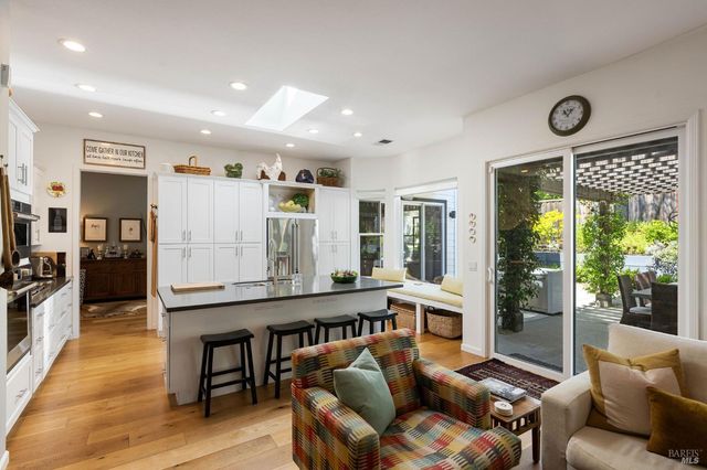 806 Chiles Ave, St. Helena, CA 94574