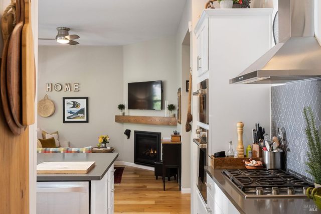 806 Chiles Ave, St. Helena, CA 94574