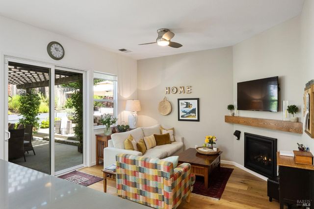 806 Chiles Ave, St. Helena, CA 94574