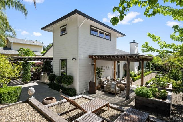 806 Chiles Ave, St. Helena, CA 94574