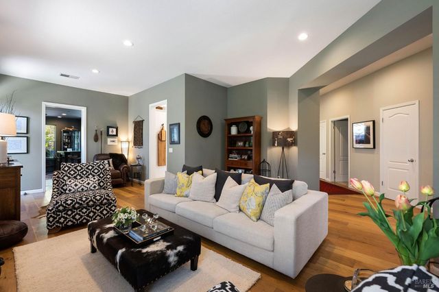 806 Chiles Ave, St. Helena, CA 94574