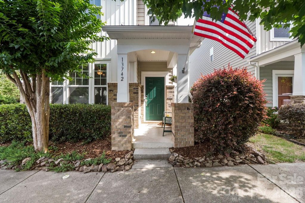 13742 Bonnerby Court, Huntersville, NC 28078