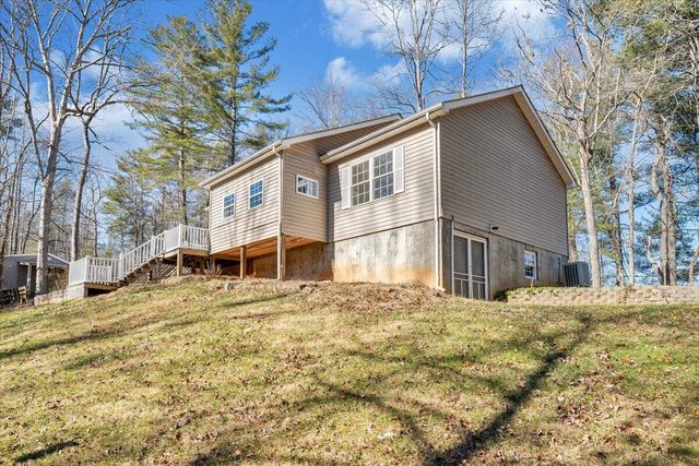 365 Isolane RD, Callaway, VA 24067