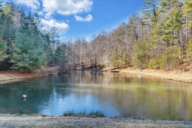 365 Isolane RD, Callaway, VA 24067