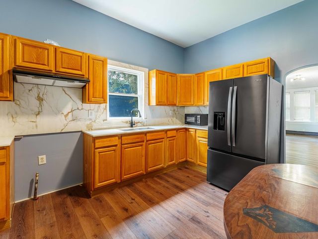 6731 S Loomis Boulevard, Chicago, IL 60636