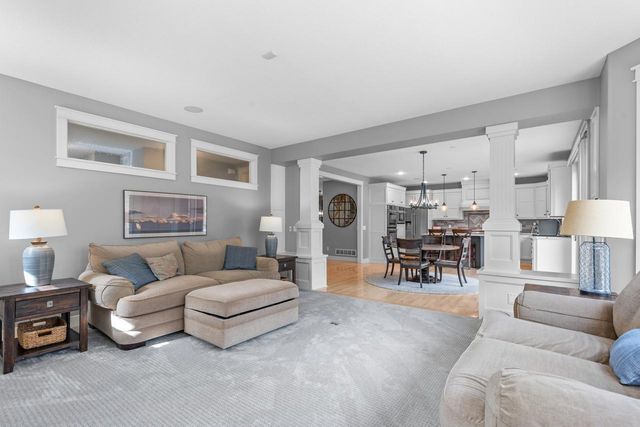 11364 Entrevaux Drive, Eden Prairie, MN 55347