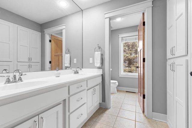 11364 Entrevaux Drive, Eden Prairie, MN 55347