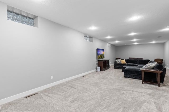 11364 Entrevaux Drive, Eden Prairie, MN 55347