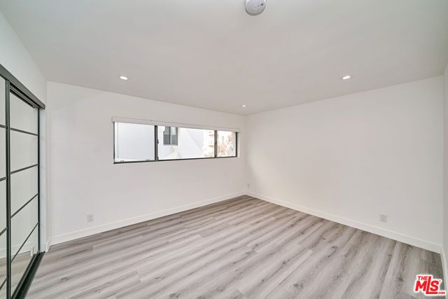 137 S Maple Drive 102, Beverly Hills, CA 90212