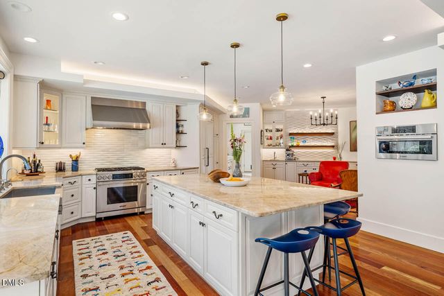 801 Oxbow Crossing Road, Chapel Hill, NC 27516