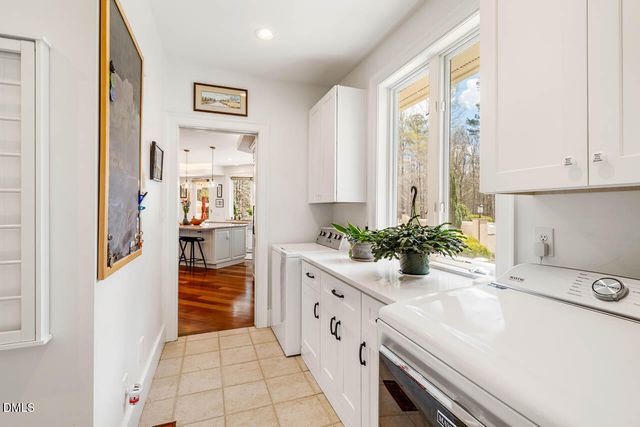 801 Oxbow Crossing Road, Chapel Hill, NC 27516