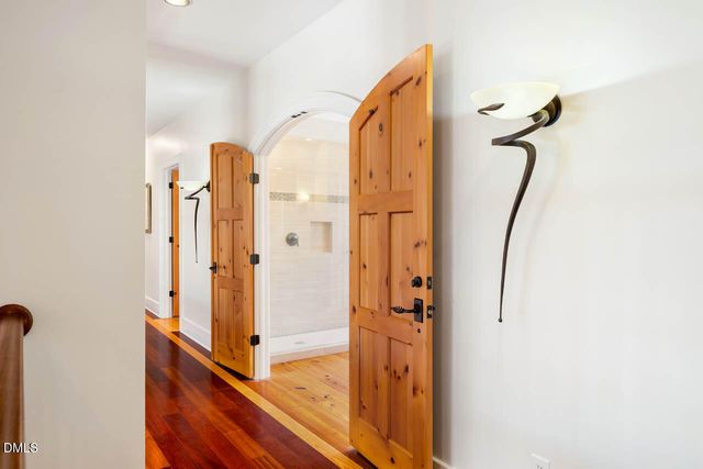 801 Oxbow Crossing Road, Chapel Hill, NC 27516