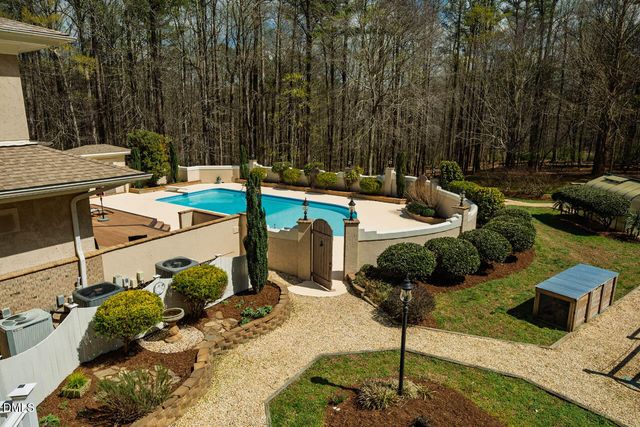 801 Oxbow Crossing Road, Chapel Hill, NC 27516