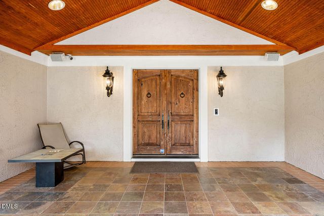 801 Oxbow Crossing Road, Chapel Hill, NC 27516