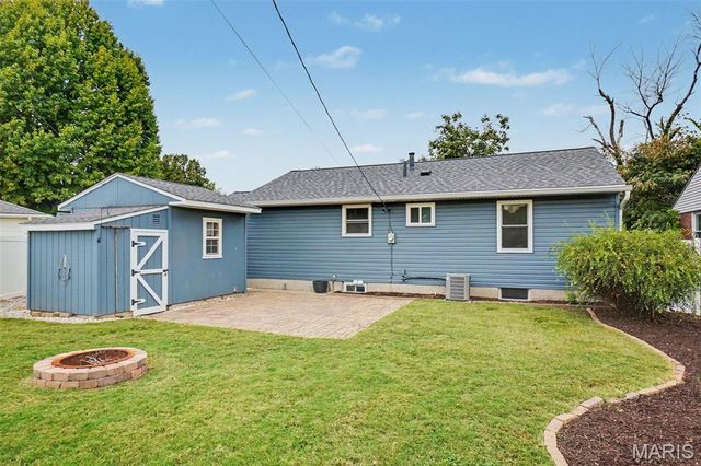 502 Pine Street, St Charles, MO 63301