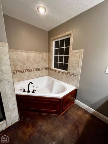 3220 Horseshoe Trails, Jonesboro, AR 72404