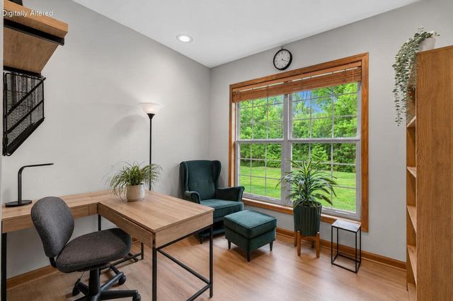 W147N7026 Woodland DRIVE, Menomonee Falls, WI 53051