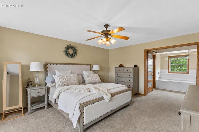 W147N7026 Woodland DRIVE, Menomonee Falls, WI 53051