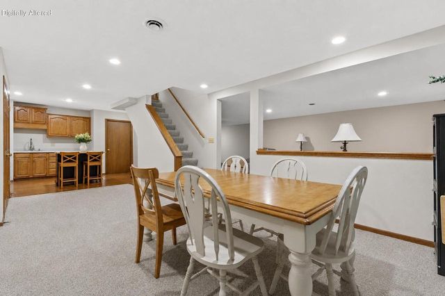 W147N7026 Woodland DRIVE, Menomonee Falls, WI 53051