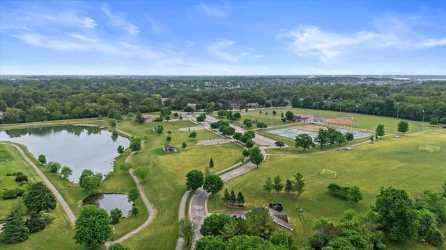 W147N7026 Woodland DRIVE, Menomonee Falls, WI 53051