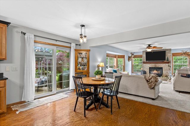 W147N7026 Woodland DRIVE, Menomonee Falls, WI 53051