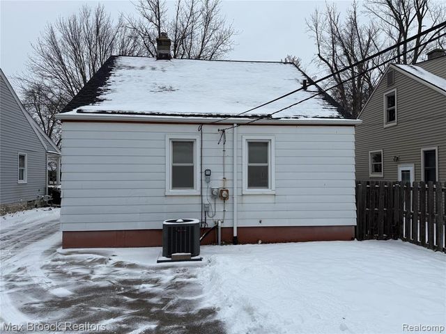 816 E 3rd Street, Royal Oak, MI 48067