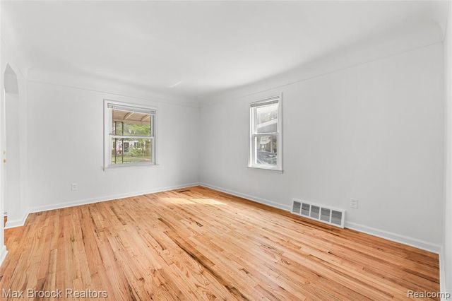 816 E 3rd Street, Royal Oak, MI 48067